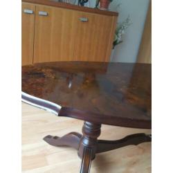 Notenhouten salontafel, antiek notenhout salontafel