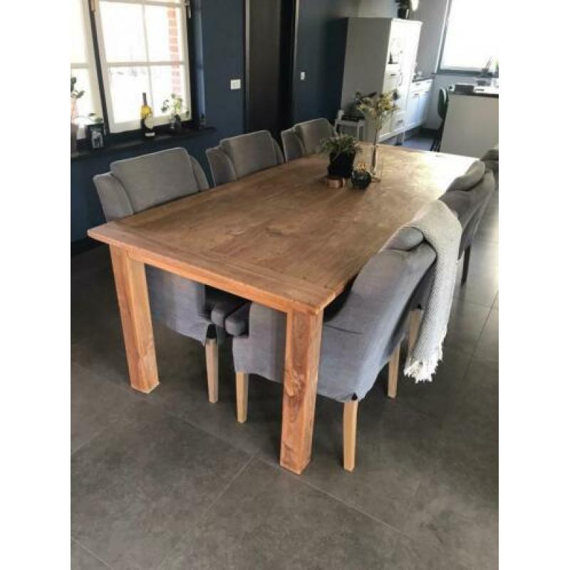 Mooie eiken houten eettafel