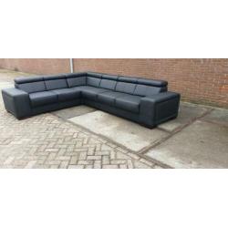 n69 strak zwart modern leder hoekbank