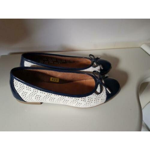 Caprice ballerina's . Blauw wit maat 39 zo goed als nieuw