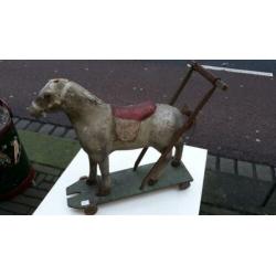 Exclusief antiek speelgoed paard / duw en trek speelgoed