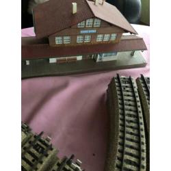 Märklin trein met Waggons rails en meer.
