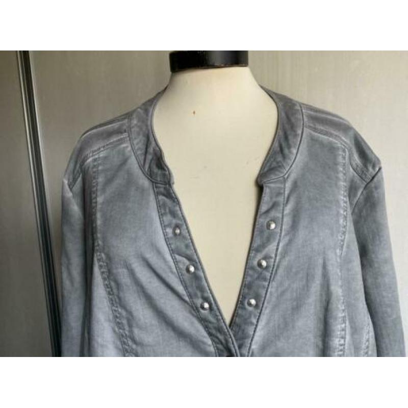 Via Appia Due grijze denim blouse / jasje, maat 50 / XXL