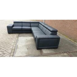 n69 strak zwart modern leder hoekbank