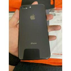 Iphone 8 PLUS in zeer goede staat.