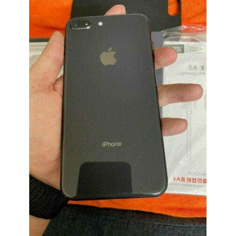 Iphone 8 PLUS in zeer goede staat.