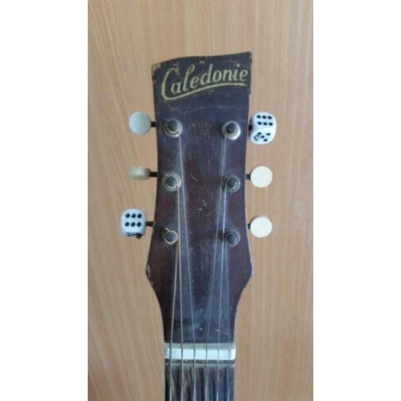 Prima bespeelbaar antieke Nederlandse gitaar