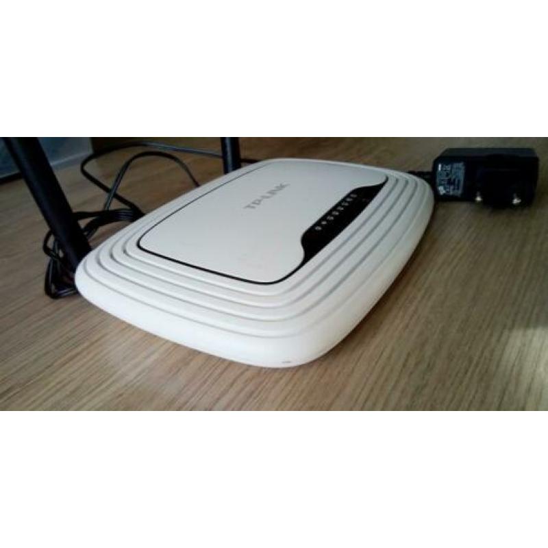 TP-LINK wireless 300Mbps wifi router voor thuis (TL-WR841N)