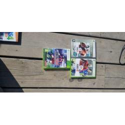 Xbox 360 met 7 spellen.