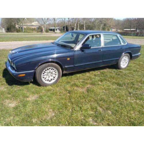 Jaguar XJ 3.2 Executive V8 2000 youngtimer