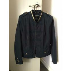 Geheel nieuwe donkerblauwe blazer van summum in maat 42