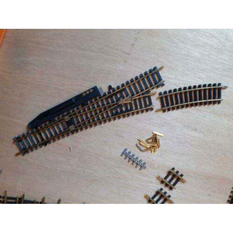 Roco line rails zónder bedding en Titan trafo gelijkstroom