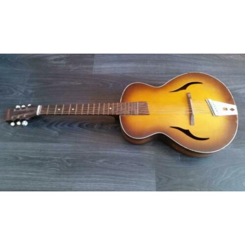 Prima bespeelbaar antieke Nederlandse gitaar
