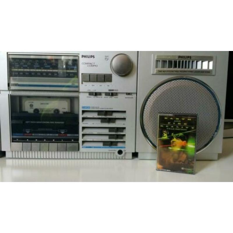 Philips compact compo d 8438 volledig werkend