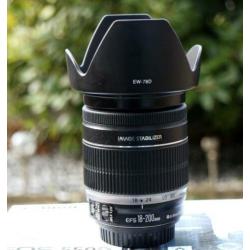 Canon topzoomlens De EF-S 18-200mm/F3.5-5.6 IS + UV +zkap