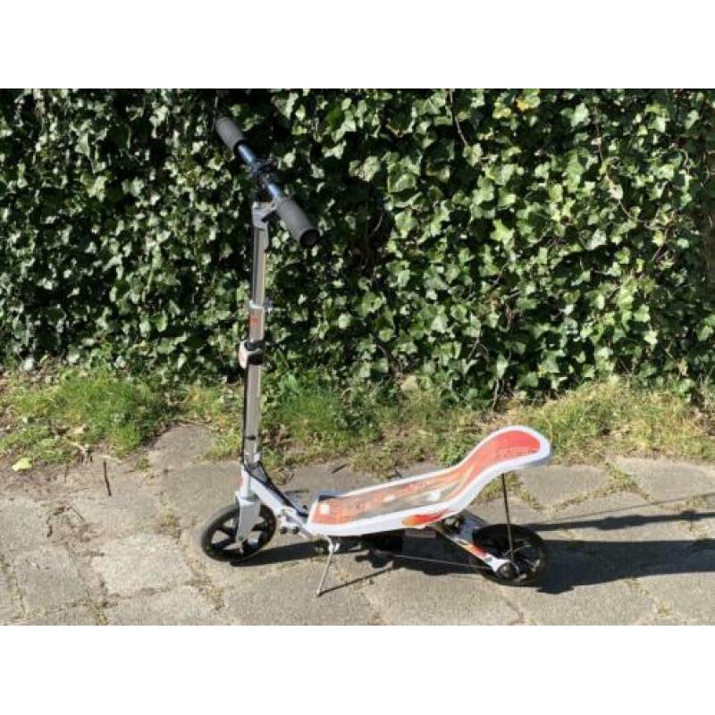 Space scooter wit