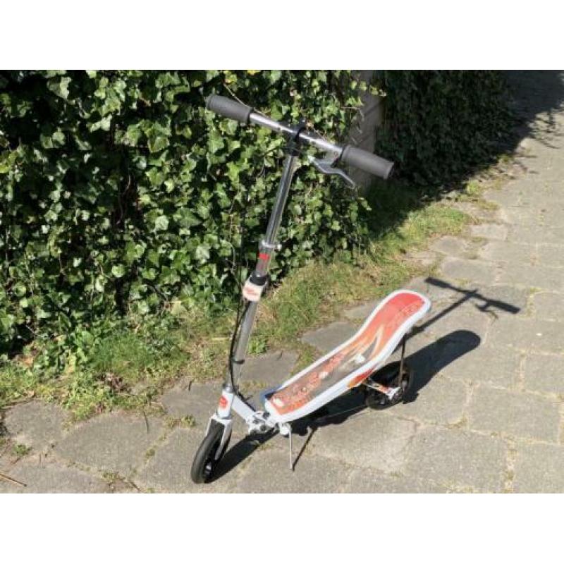 Space scooter wit