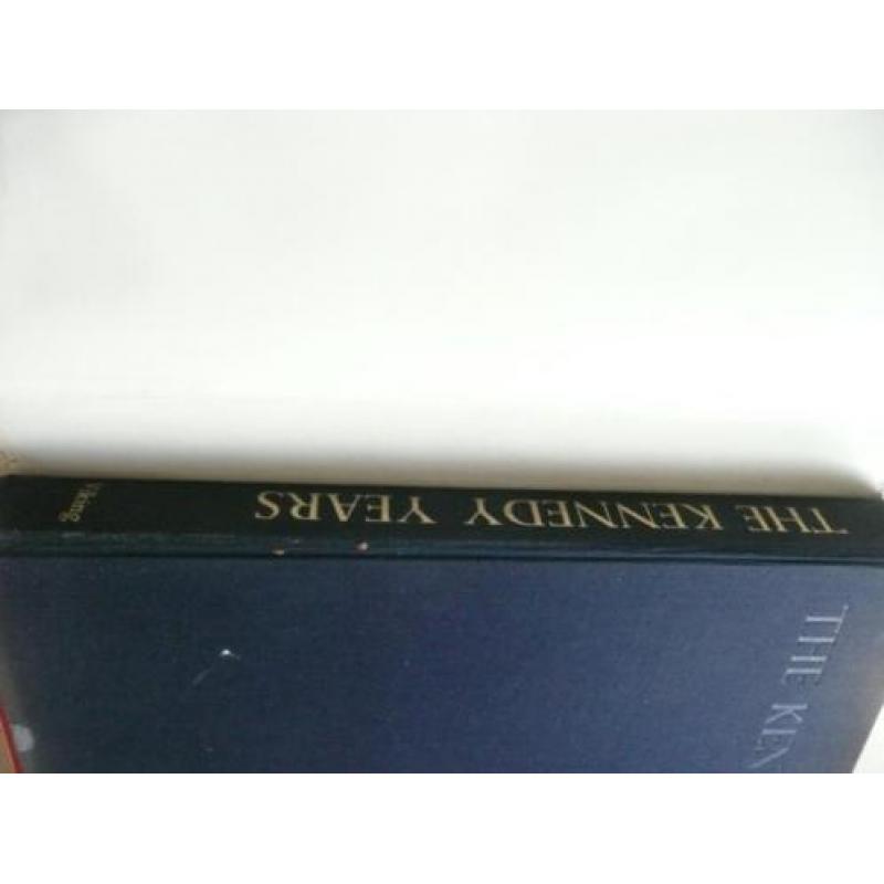 The Kennedy Years Viking Press NY Times 1964 + wereldkroniek