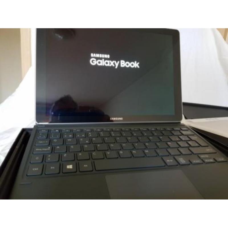 Samsung Galaxy book (NIEUW)