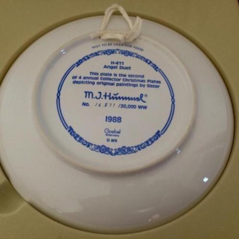 Hummel Collector Christmas Plate 1988 KERST