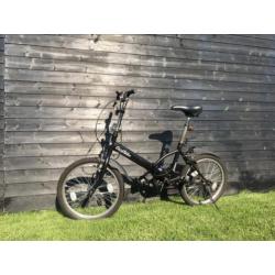 Zwarte vouwfiets van Rössler