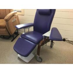 Verstelbare relax fauteuil zorg stoel HAELVOET gratis bez.