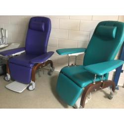 Verstelbare relax fauteuil zorg stoel HAELVOET gratis bez.