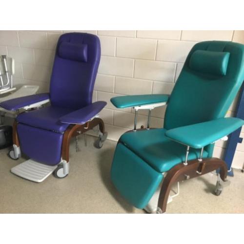 Verstelbare relax fauteuil zorg stoel HAELVOET gratis bez.