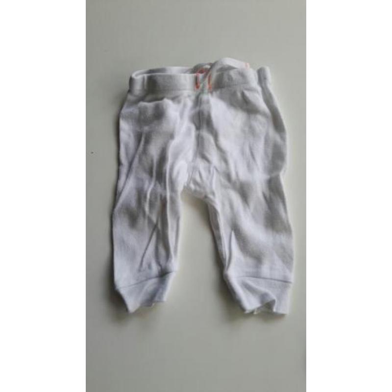 2 broekjs wit en blauw maat 50