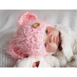 Gehaakte baby beanie klotjes van Moossie kinderkleding
