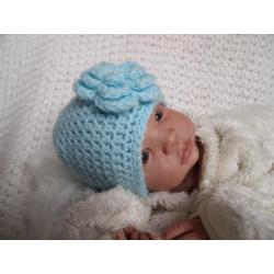 Gehaakte baby beanie klotjes van Moossie kinderkleding