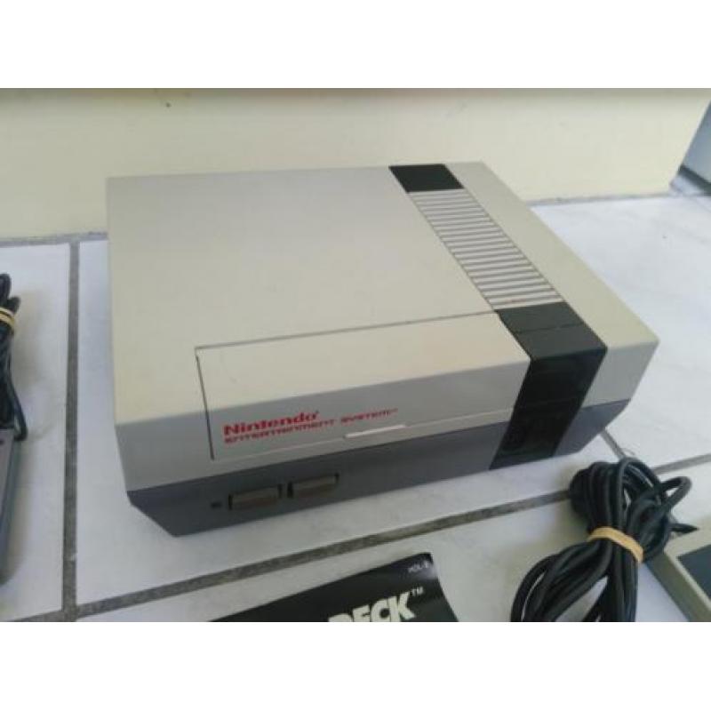 Nintendo NES + toebehoren
