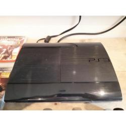 Perfect werkende PS3 500gb / go met 15 spellen en assecoires