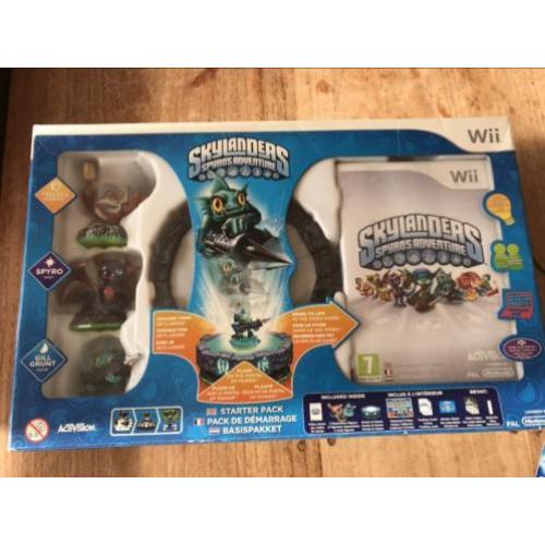 Wii Skylanders Spyro's Adventure incl. veel poppetjes+doos