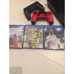 PlayStation 4 500gb + 2 controllers+ iiyama scherm 24 inch
