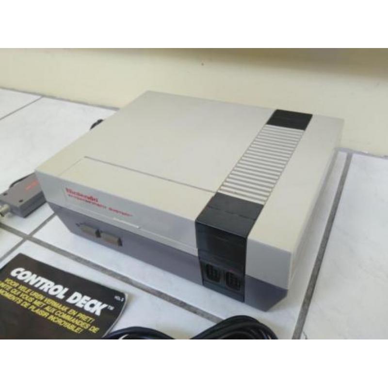 Nintendo NES + toebehoren