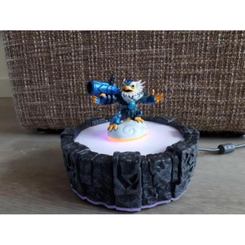 Skylanders giants 5 figuren, portal en spel