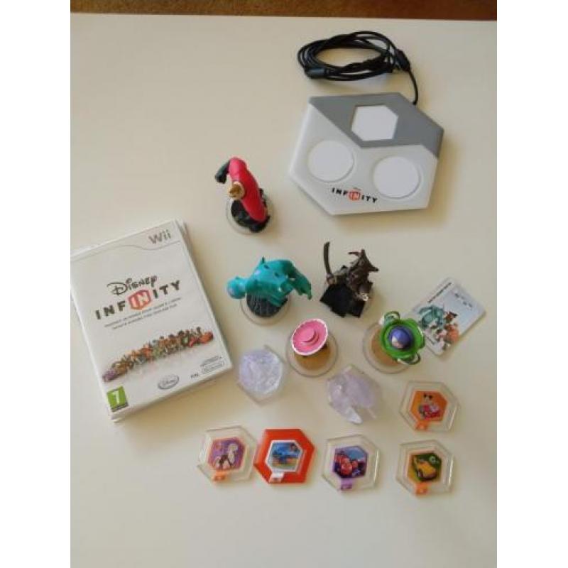 Disney Infinity Wii met 5 poppetjes
