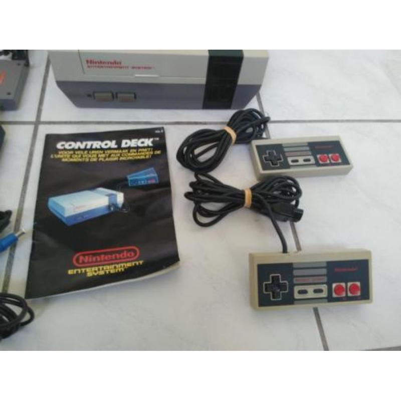 Nintendo NES + toebehoren