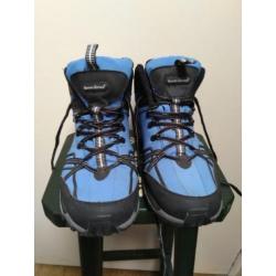 Wandelschoenen Human nature, maat 42.