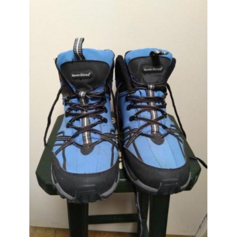 Wandelschoenen Human nature, maat 42.