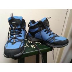 Wandelschoenen Human nature, maat 42.
