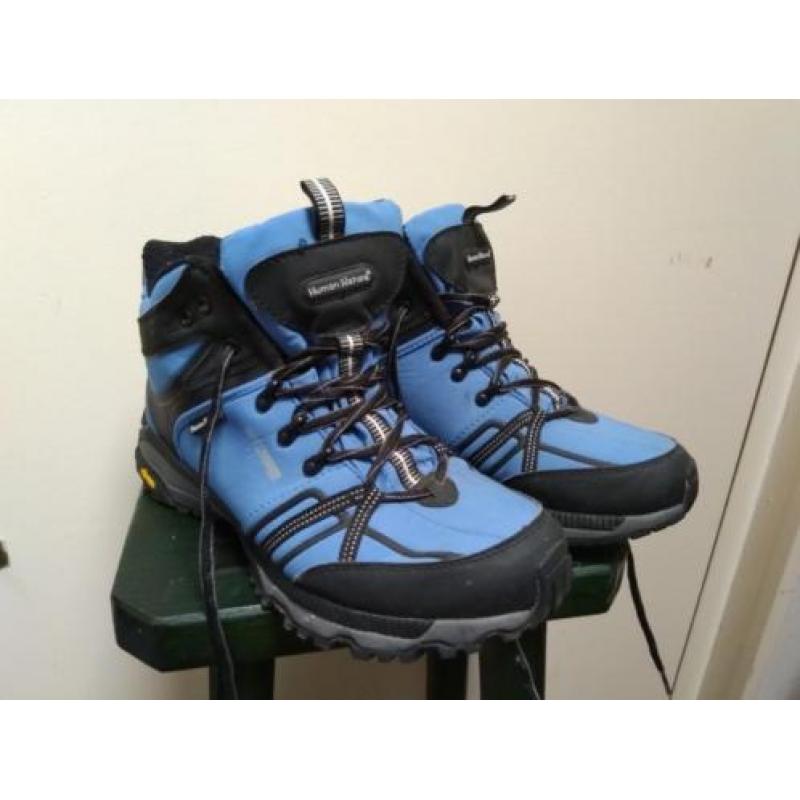 Wandelschoenen Human nature, maat 42.