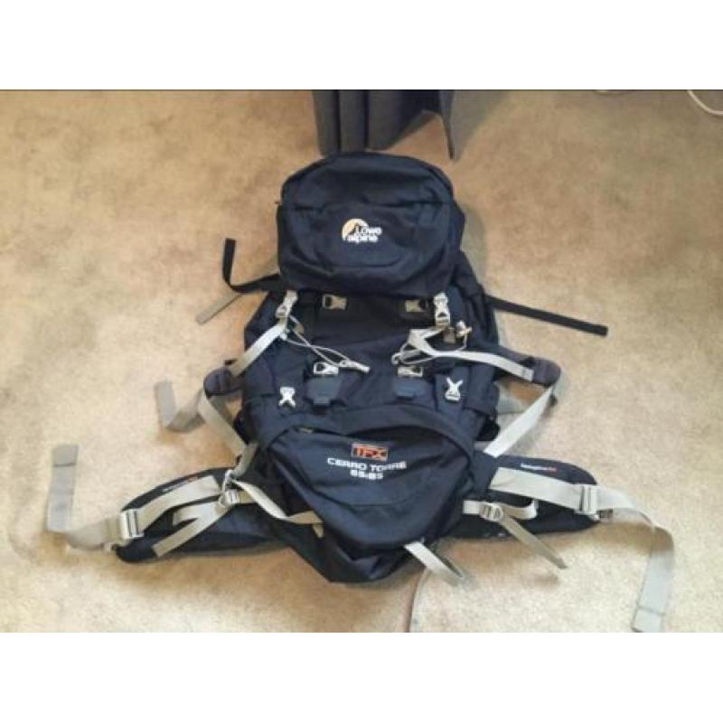 Backpack low alpine, incl regenhoes en beschermtas