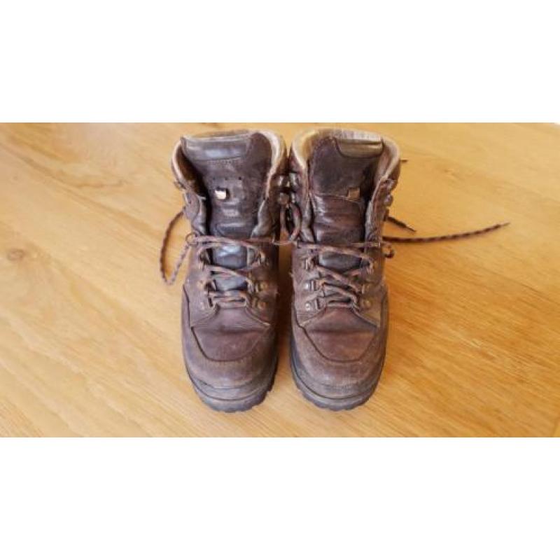 LOWA dames bergschoenen met nieuwe Vibram zolen maat 37,5