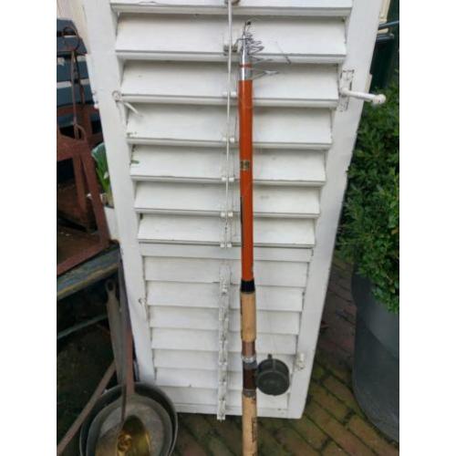 Diverse oude vintage retro hengels hengel incl oud molentje